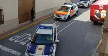 Convoy de vehiculos y voluntarios Benitatxell