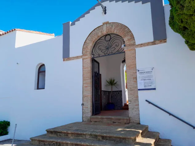 entrada al cementerio de teulada moraira