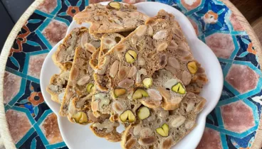 Fekass con nueces, almendras y pistacho, ligeramente dulces y aptos para dietas sin gluten