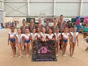 Gimnastas del Club Gimnasia Les Marines