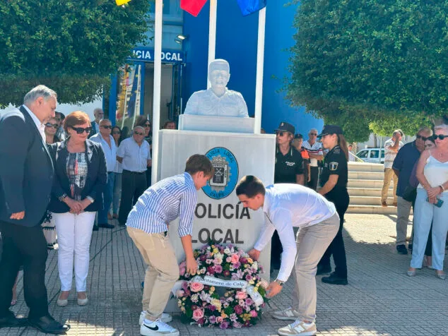 homenaje al agente juan manuel policarpo moll en calp