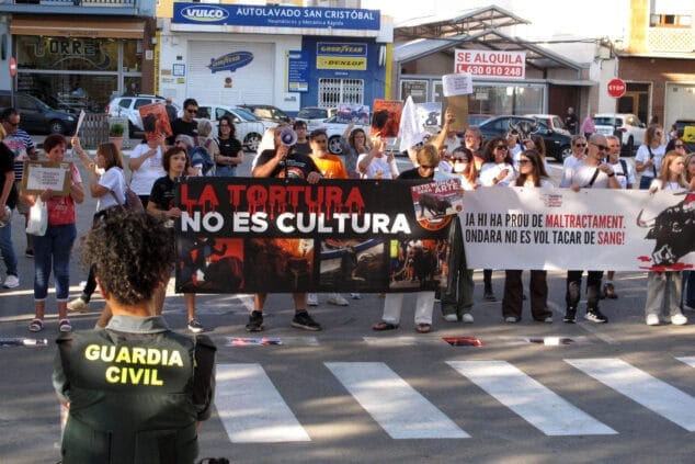 manifestacion de ondara sense crueltat animal 04
