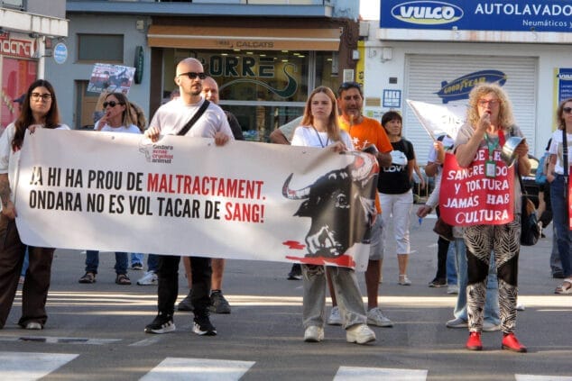 manifestacion de ondara sense crueltat animal 10