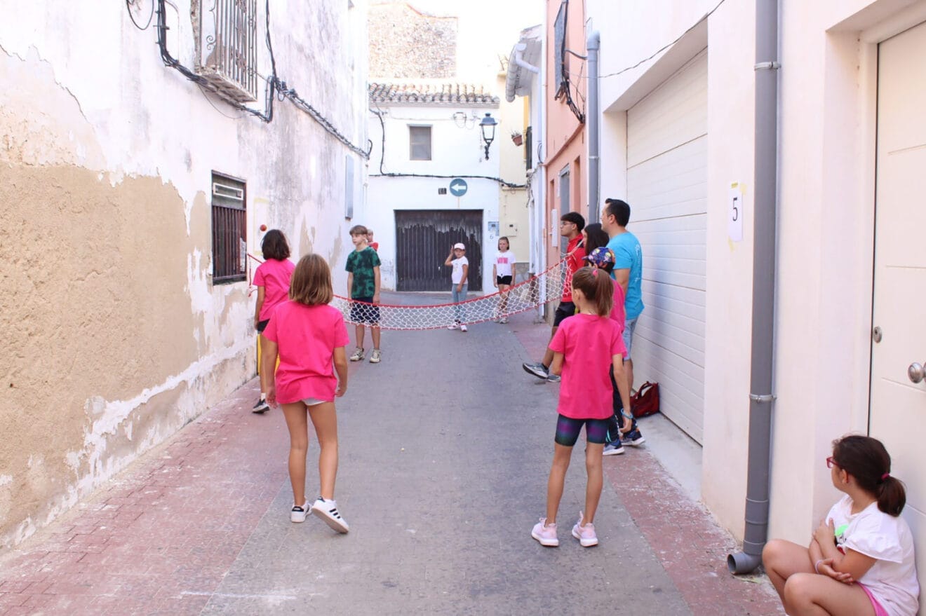Partida en Ondara del proyecto 'Pilota a les Trobades d'Escoles Valencianes'