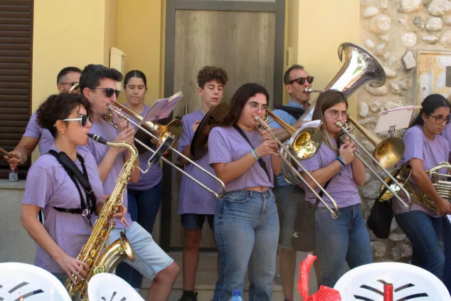 persianes amb art 2024 en els poblets 33