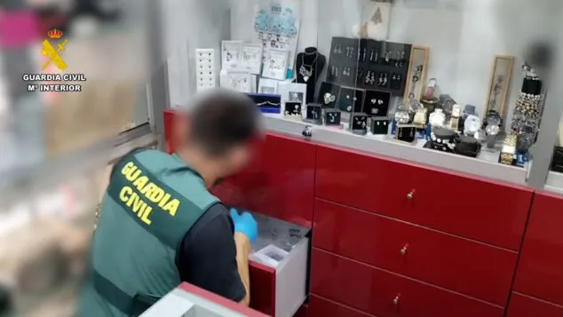 Imagen: Registro en la joyería donde se vendían las joyas robadas