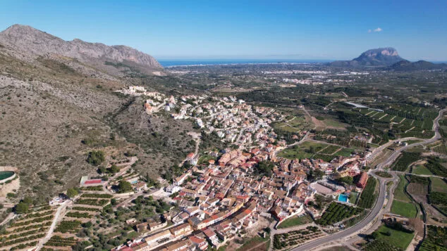Imagen: Sanet i Negrals desde el cielo