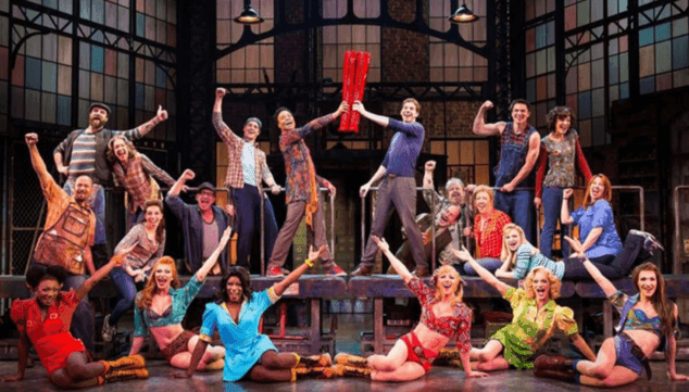 un elenco brillante y una historia inspiradora te esperan en kinky boots