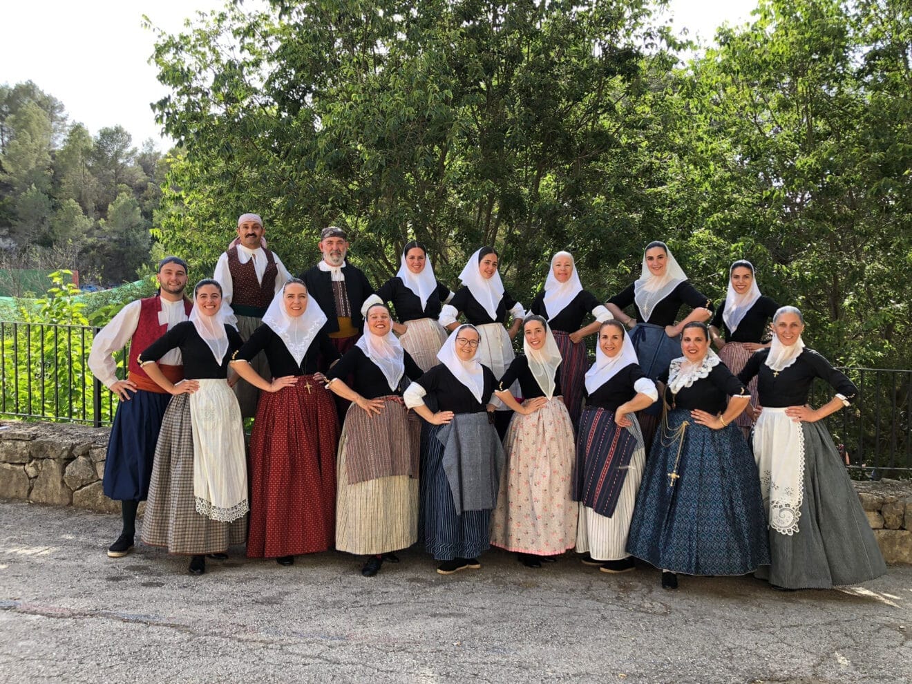 Visita de l'Escola de Ball de Galilea a la Vall de Gallinera