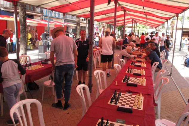 Gata de Gorgos saca a la calle todo su comercio, gastronomía y tradición 18 xix fira gata al carrer 2024 17