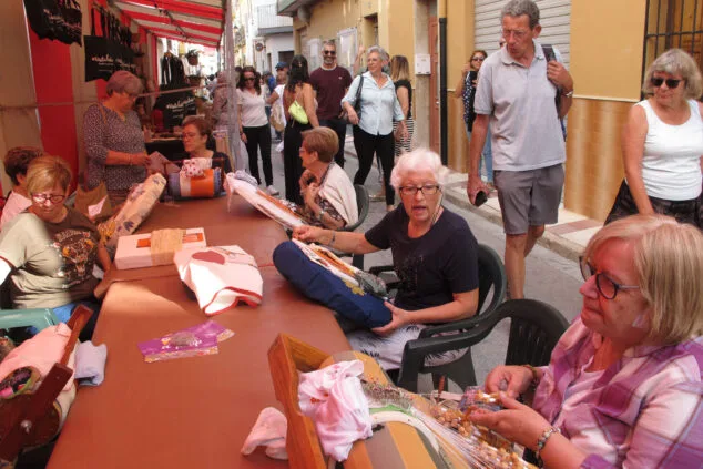 Gata de Gorgos saca a la calle todo su comercio, gastronomía y tradición 27 xix fira gata al carrer 2024 26