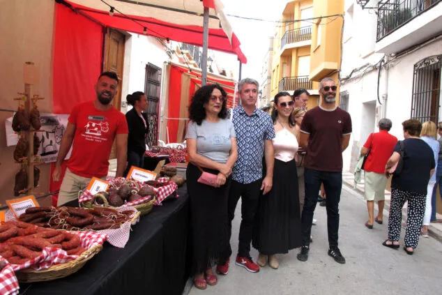 Gata de Gorgos saca a la calle todo su comercio, gastronomía y tradición 42 xix fira gata al carrer 2024 42