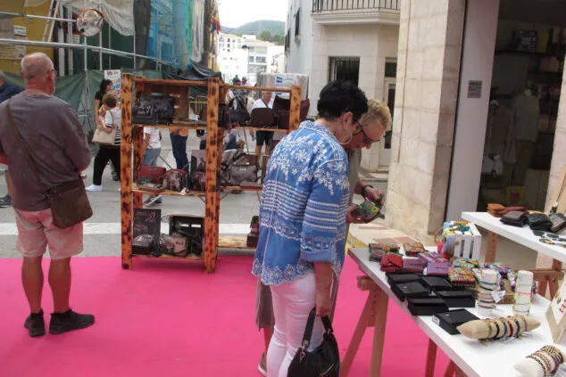 Gata de Gorgos saca a la calle todo su comercio, gastronomía y tradición 44 xix fira gata al carrer 2024 44