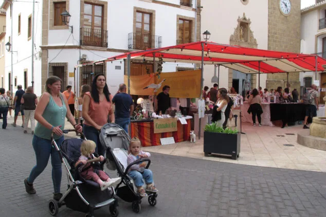 Gata de Gorgos saca a la calle todo su comercio, gastronomía y tradición 51 xix fira gata al carrer 2024 51