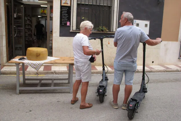 Gata de Gorgos saca a la calle todo su comercio, gastronomía y tradición 54 xix fira gata al carrer 2024 54