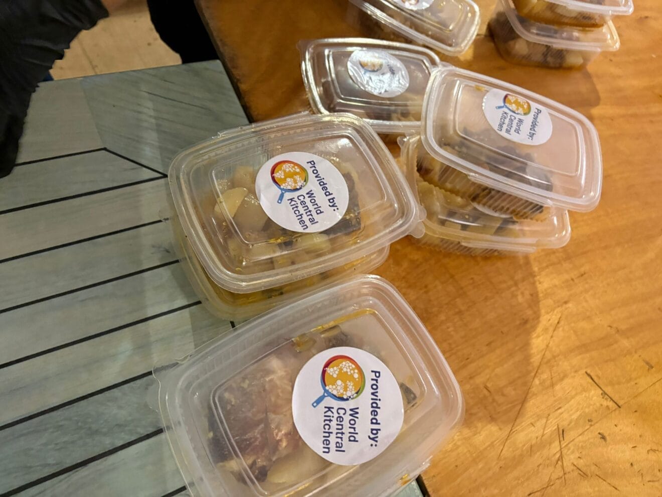 Comida preparada para el envío a los afectados