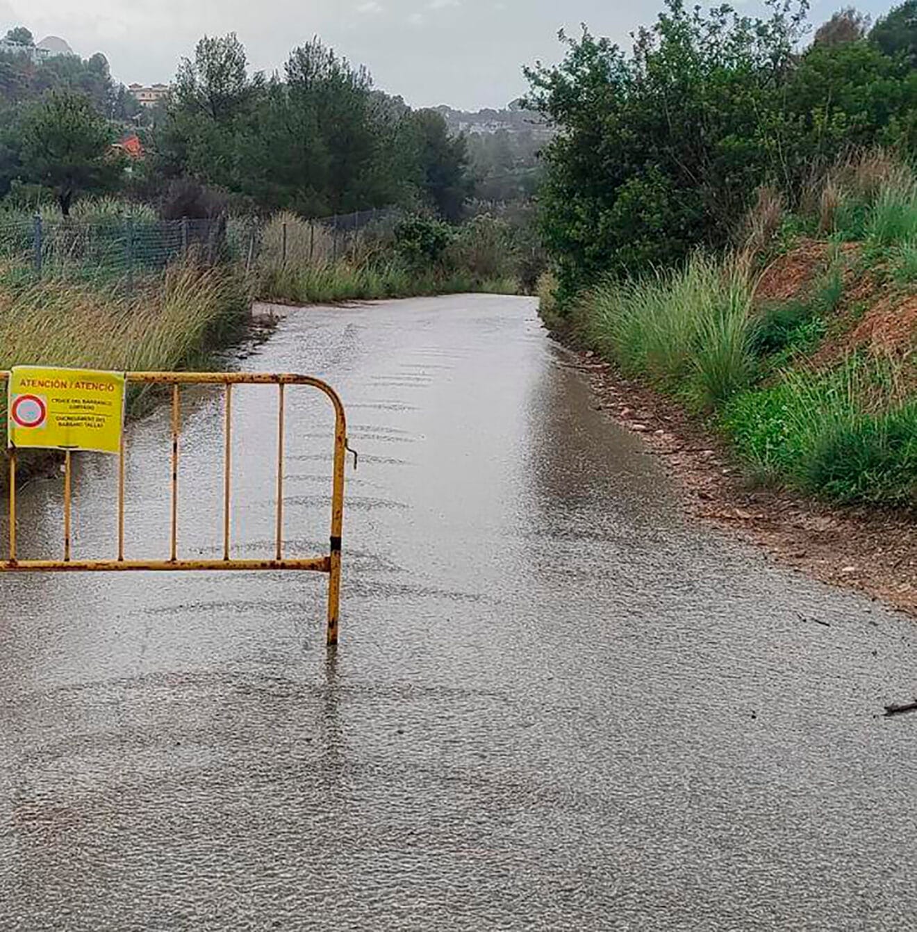 Cortado el paso en Benissa