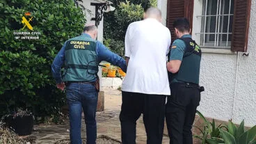 detencion del estafador guardia civil dest