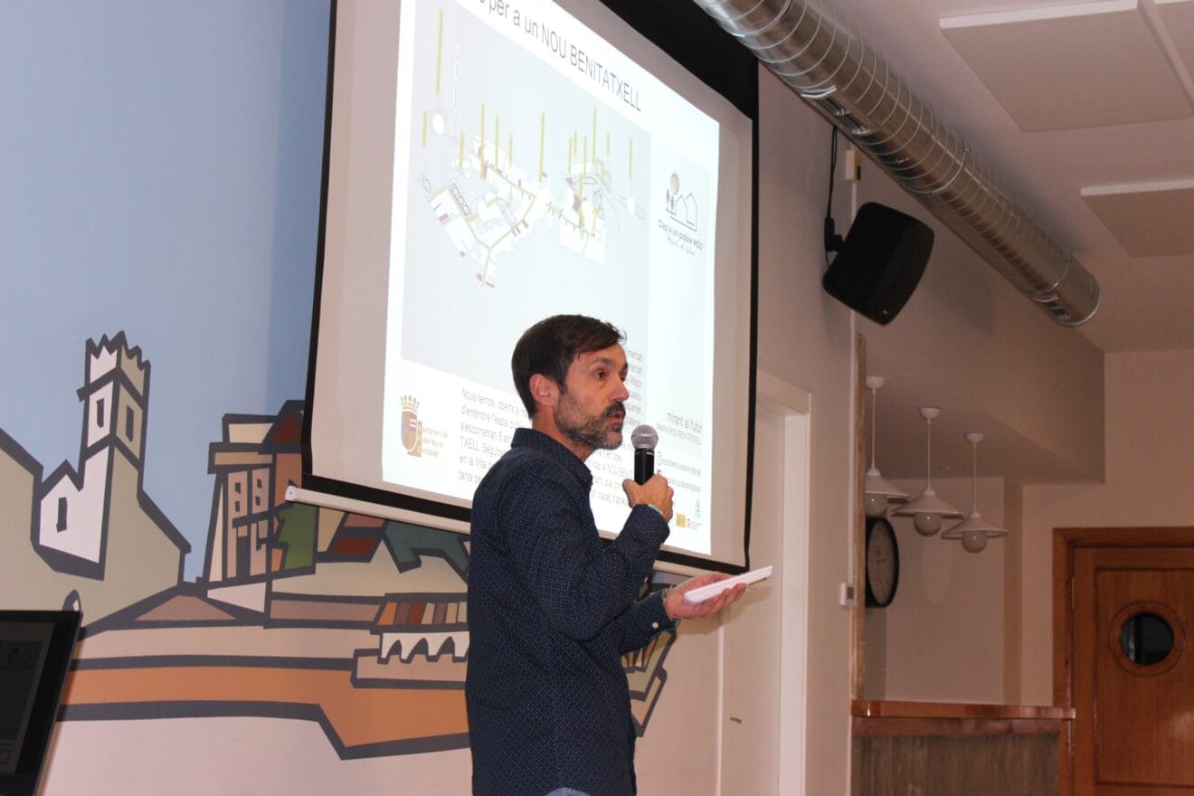 El alcalde de Benitatxell explica los nuevos proyectos