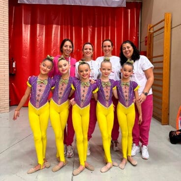 Equipo y gimnastas del C.G. Les Marines de Calp