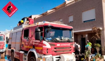 Labores del Consorcio Provincial de Bomberos de Alicante en Valencia