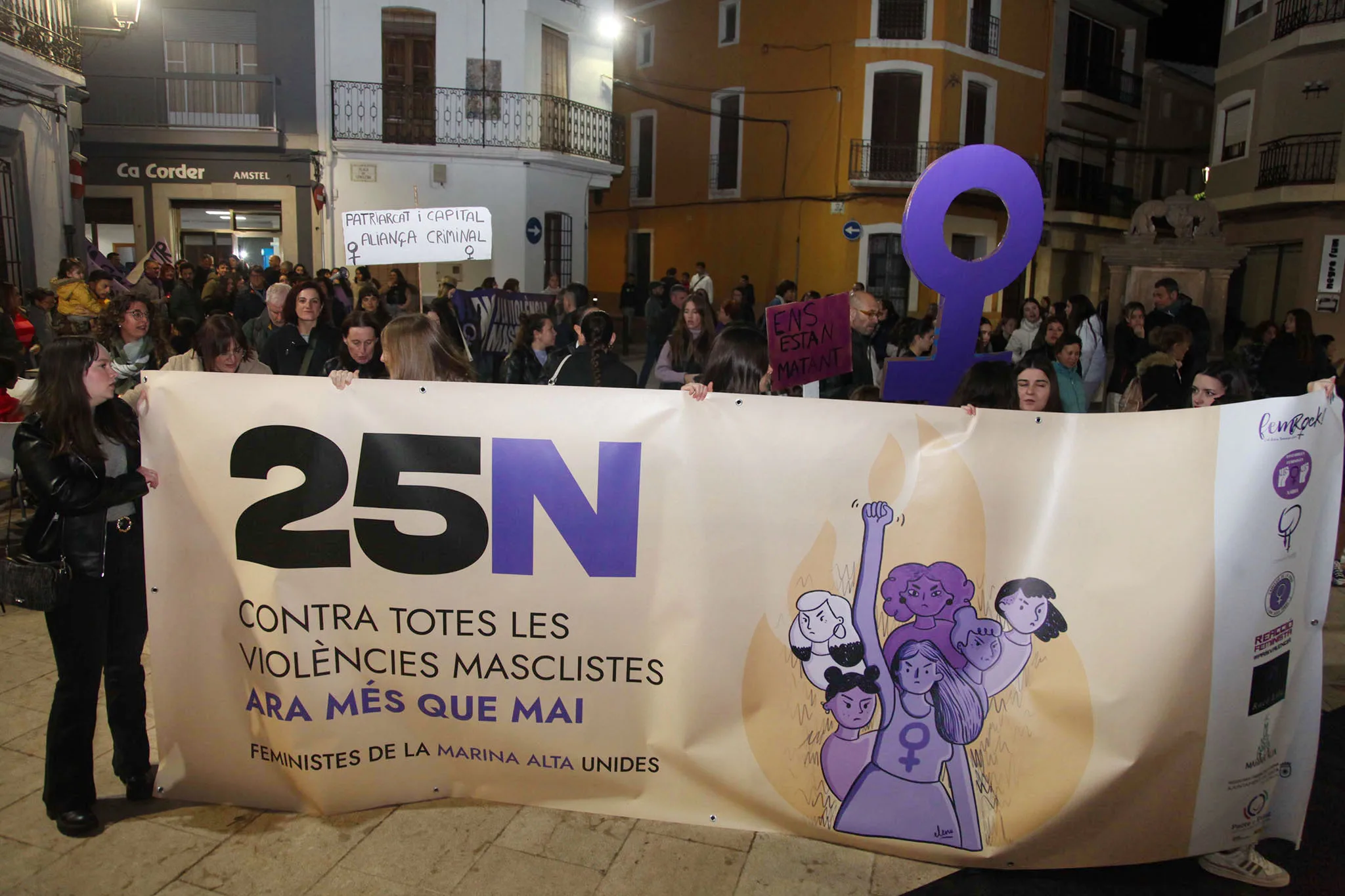 manifestacion comarcal por el 25n en gata de gorgos en 2023