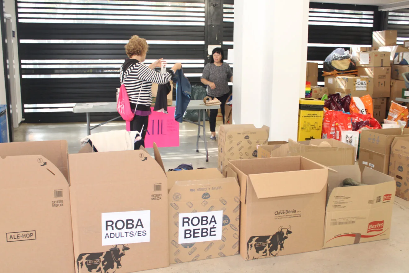 Recogida de material en Ondara 12