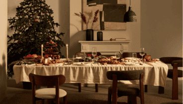 Un mantel navideño puede transformar la mesa de Navidad