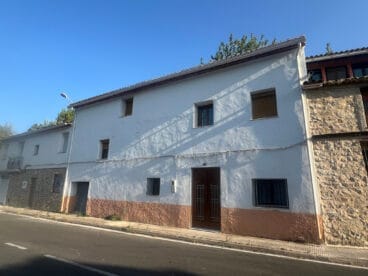 vivienda en la carroja la vall de gallinera donde se han realizado obras de mejora para el alquiler asequible