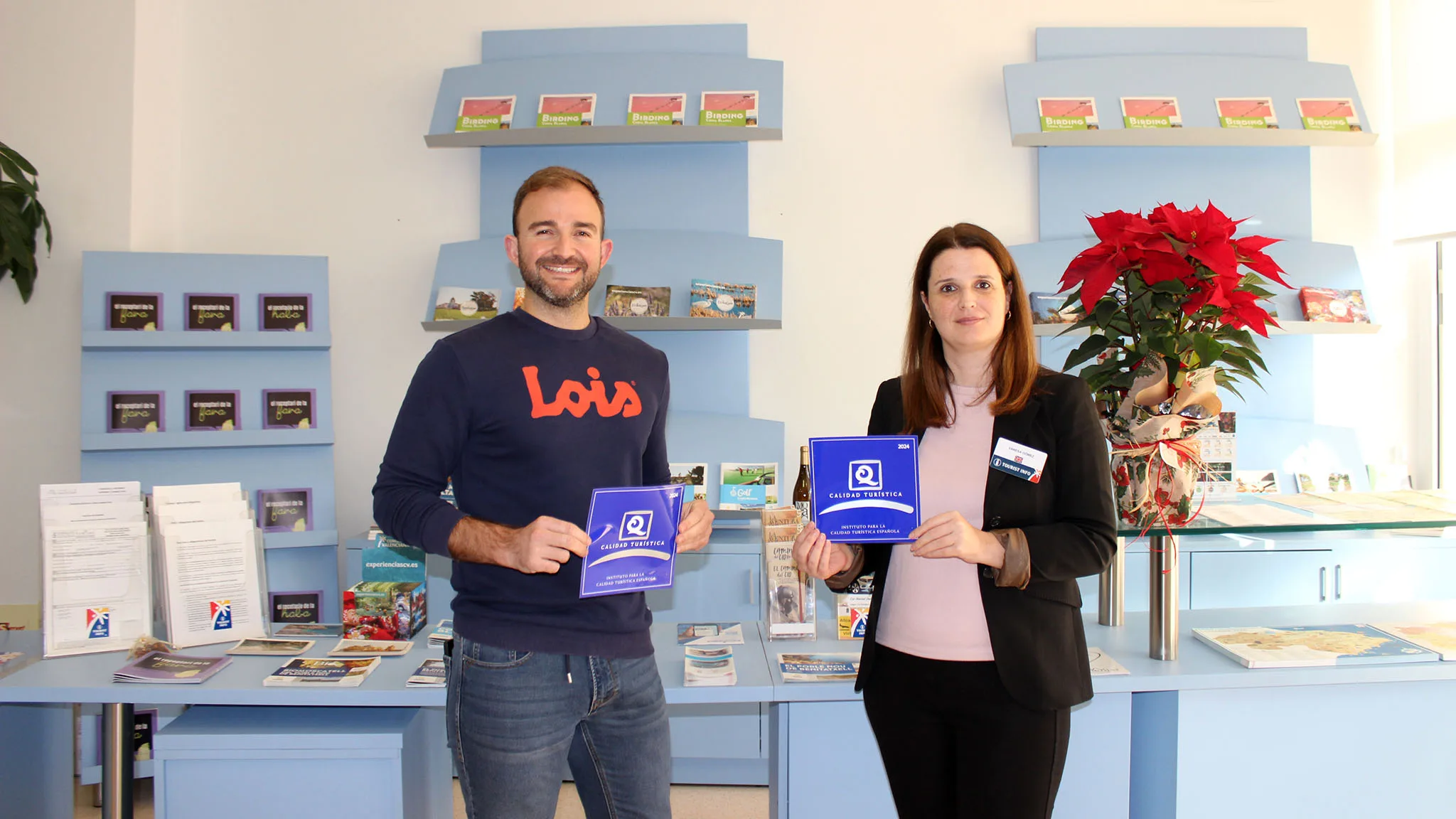 benitatxell recibe el certificado q de calidad turistica