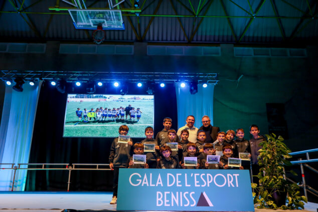 Imagen: Benjamín A de Futbol. Campeón de la Liga