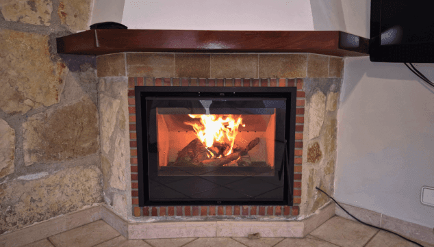 Imagen: Calor duradero y visión panorámica del fuego en tu hogar