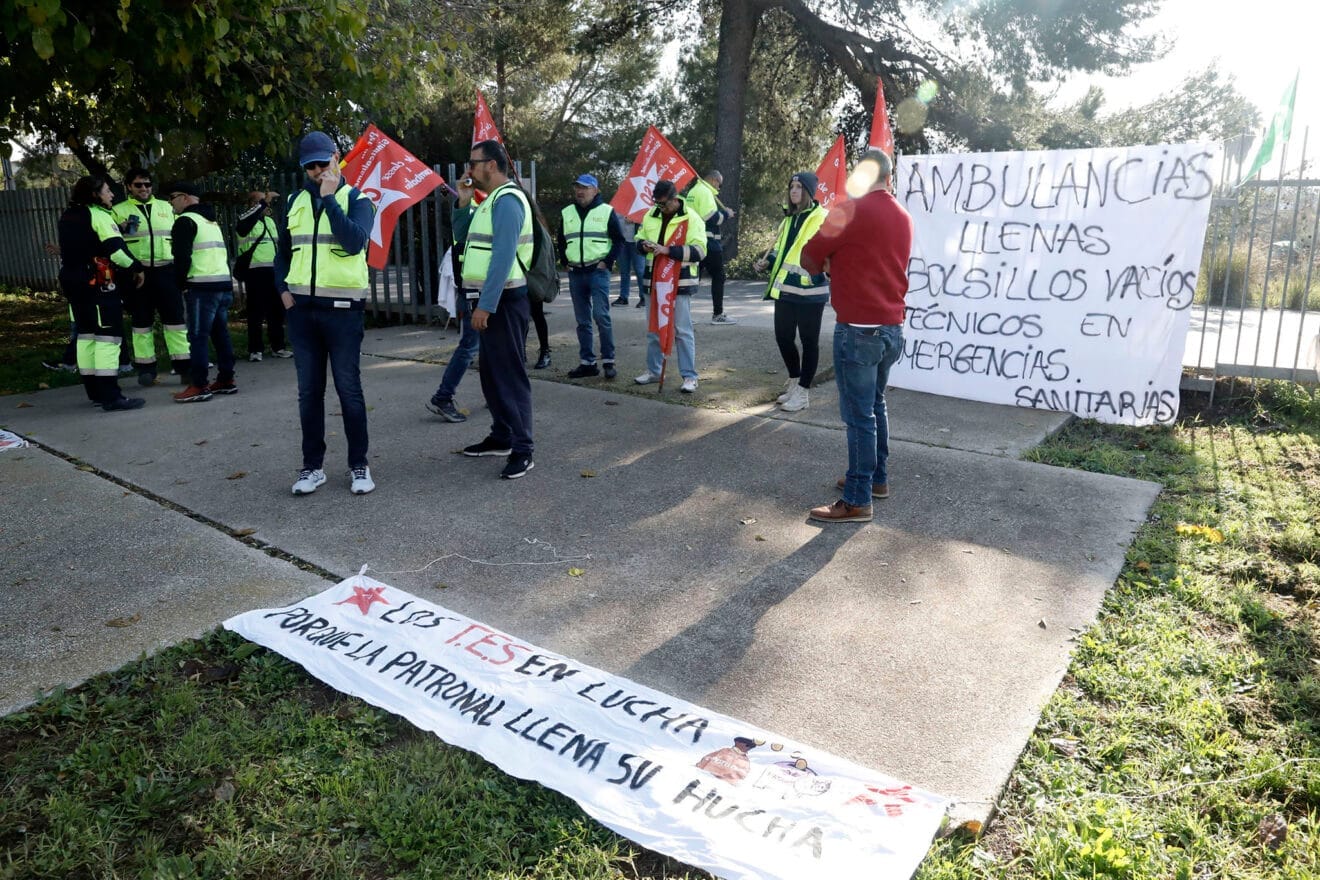 Concentración Técnicos en Emergencias Sanitarias en Dénia 05