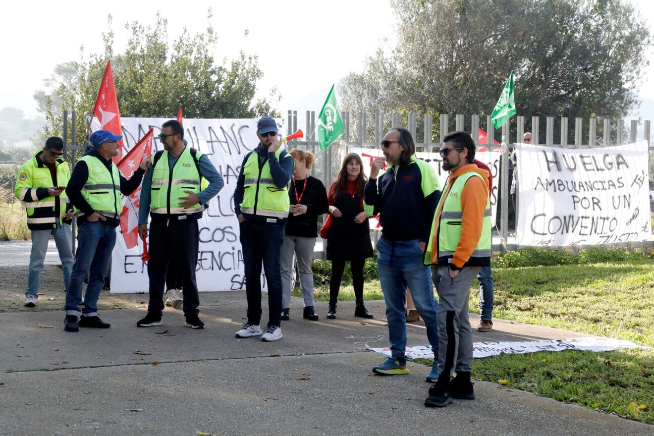 Concentración Técnicos en Emergencias Sanitarias en Dénia 07