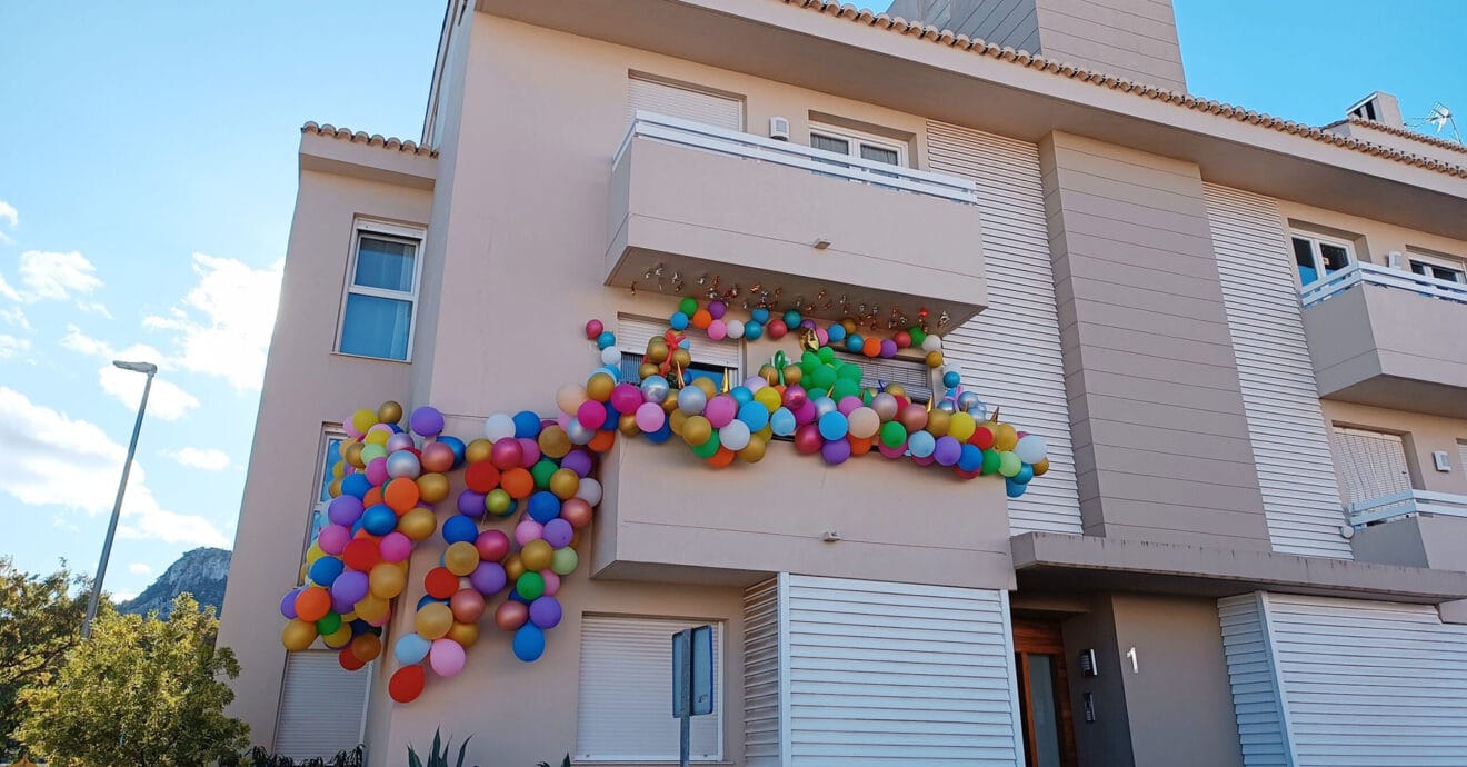 Decoración con globos en Pego en Navidad