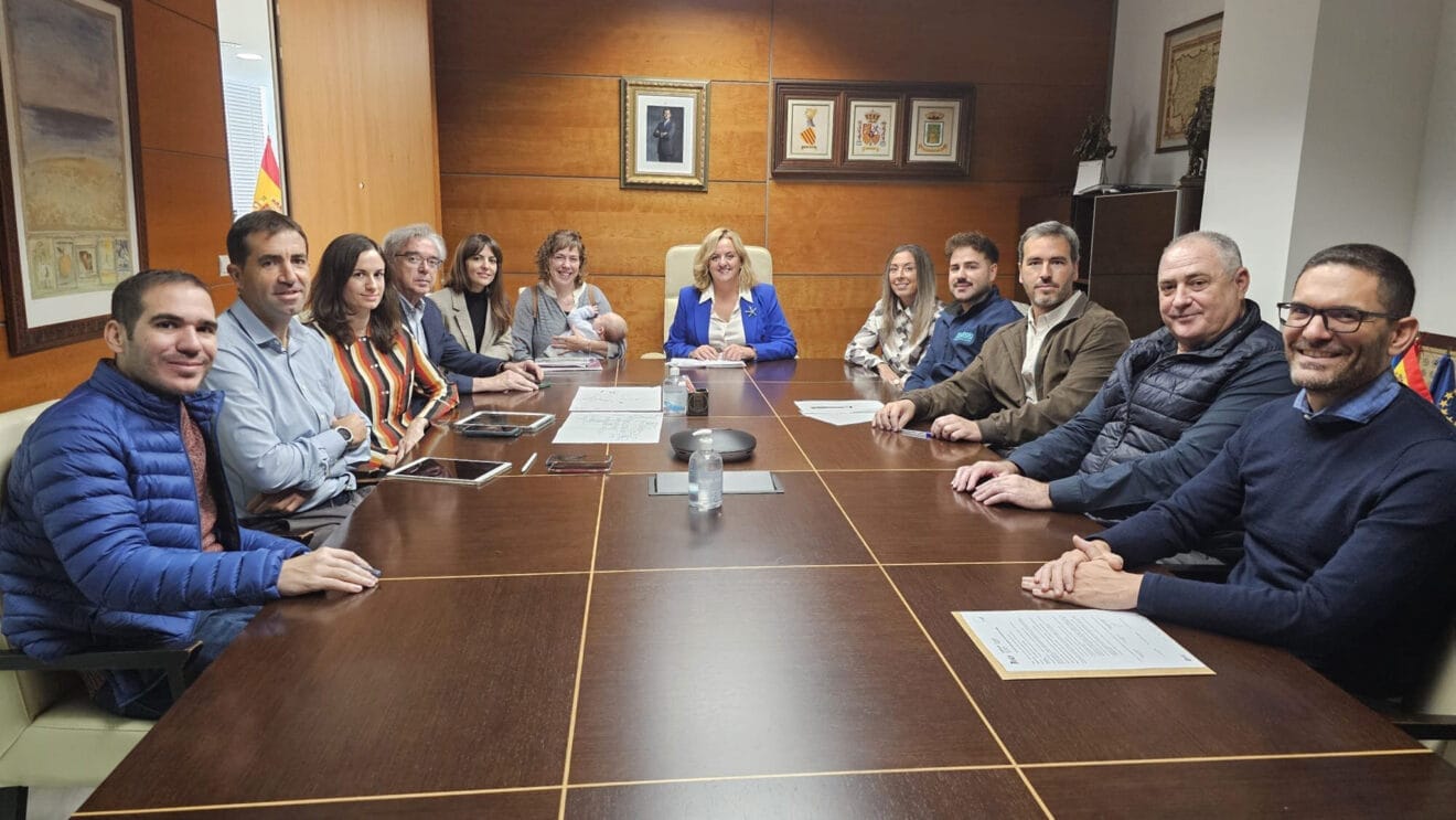 Firma del acta inicio colegio Gargadindi dest