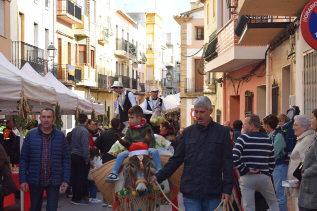 Imagen: La Burreta de Nadal en el Mercado de Navidad de Benitatxell