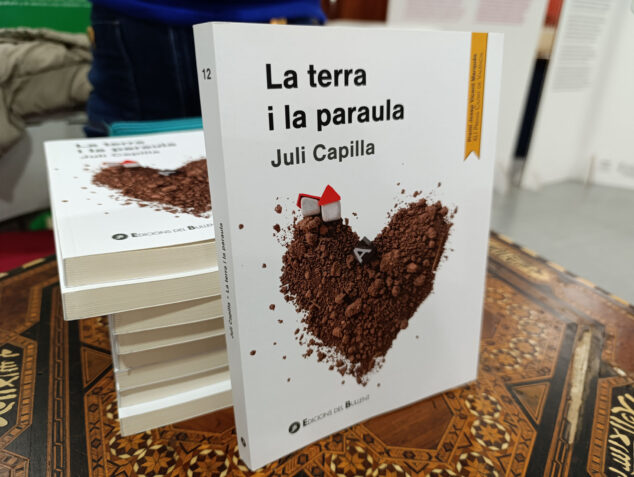 Imagen: Libro 'La terra i la paraula' de Juli Capilla