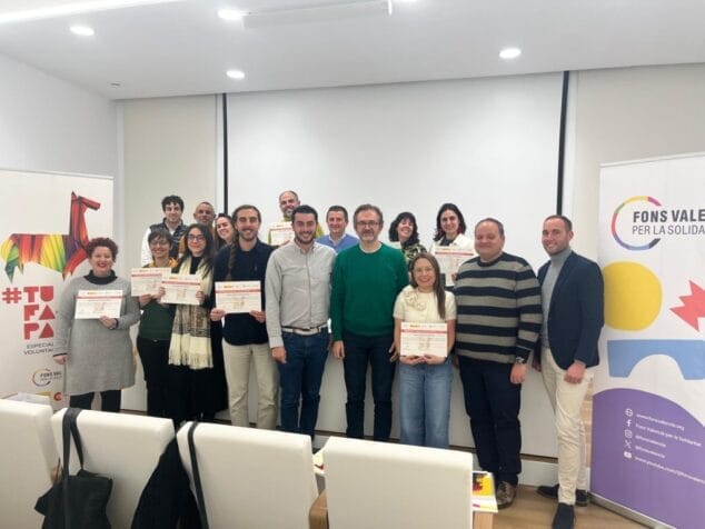 Imagen: Mesa redonda Fons Valencià per la Solidaritat