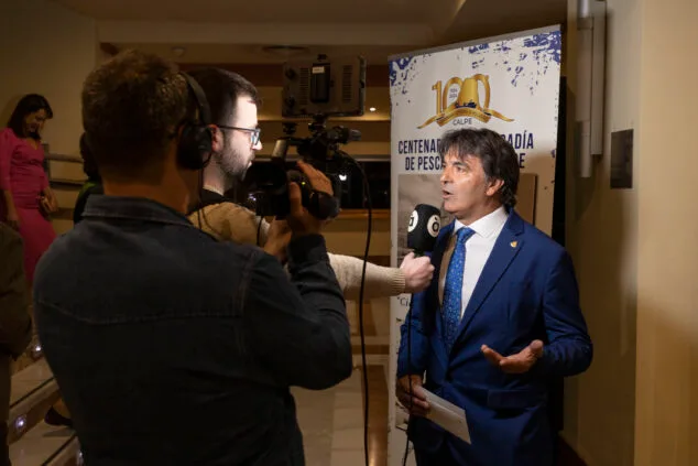 Imagen: Paco Català en la gala del Centenario de la Cofradía de Pescadores de Calp