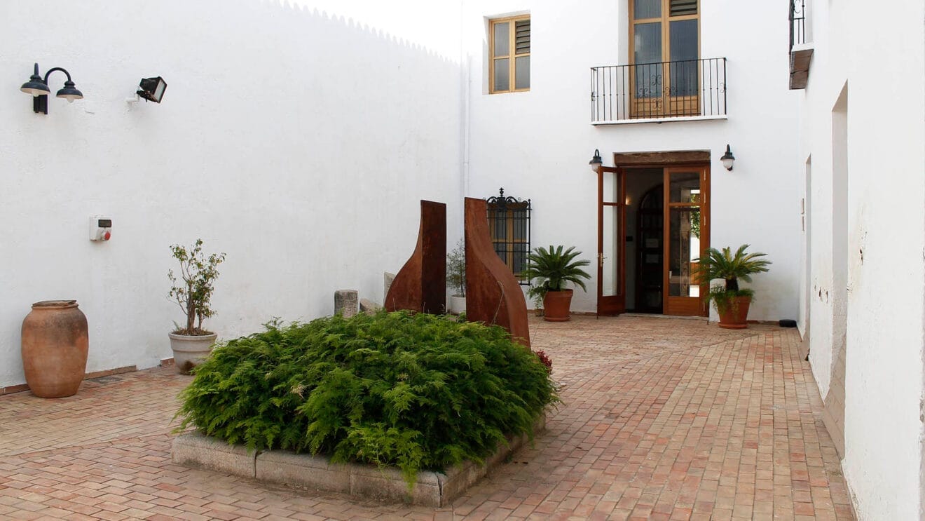 Patio de la Casa de Cultura de Pego