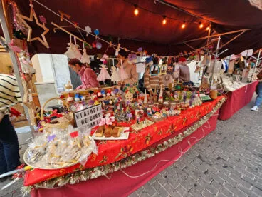 Productos artesanales de la feria de Navidad de Calp