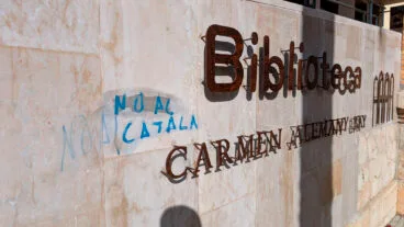 acto vandalico en la nueva biblioteca municipal de pego