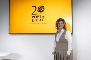 La edil de Turismo de Calp Mireia Ripoll  en Fitur 2025