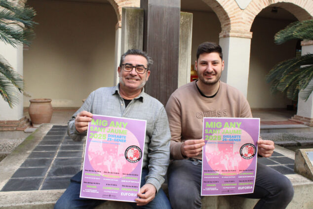 Imagen: El concejal de Fiestas y Tradiciones de Ondara, Miguel Gomis, y el concejal de Juventud, Jordi Ruiz