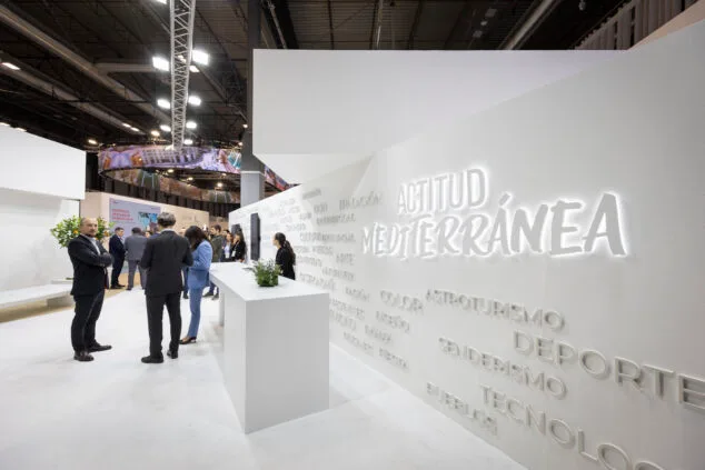 Los municipios altamente turísticos de la Marina Alta se presentan en la edición más polémica de FITUR 3 Imagen: Espacio valenciano en FITUR 2025