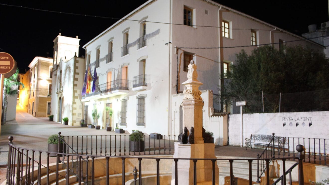 Exterior del Ayuntamiento de Ondara (archivo)