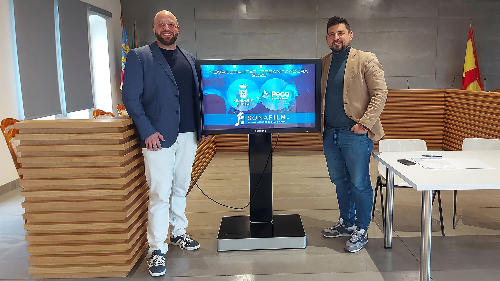 javi gil director del sonafilm y ricardo sendra concejal de turismo de pego
