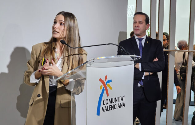 Imagen: La concejala de Turismo de Benissa, Virginia Pérez, en la presentación de FITUR 2025