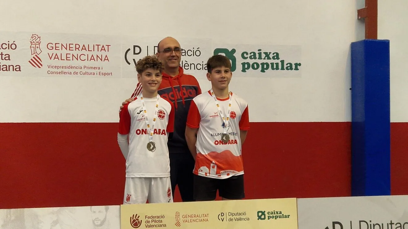 One wall parejas infantil